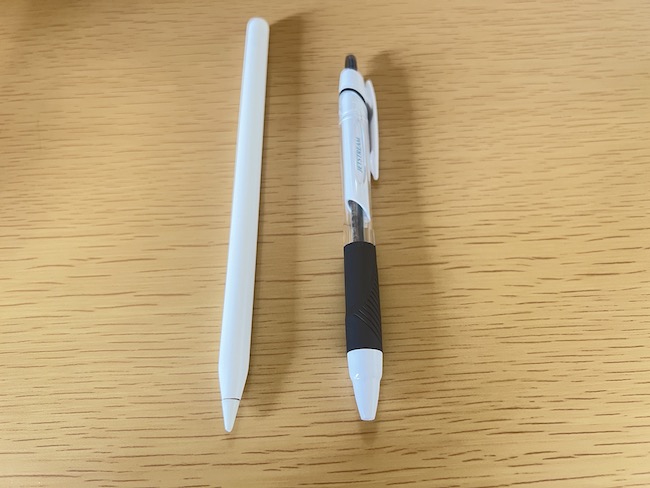 Apple Pencilとボールペン